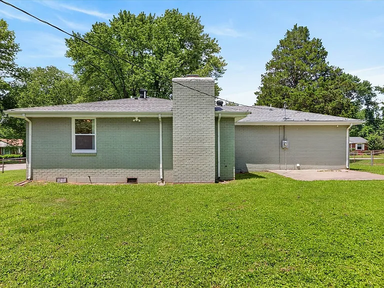 37 Hillsboro Rd — Photo 36