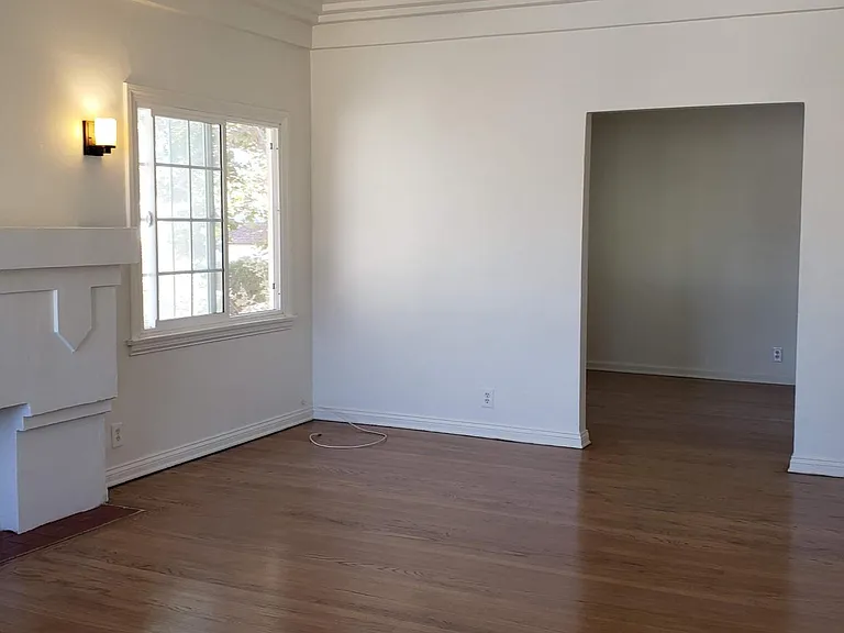 3002 Stocker St #3002 — Photo 2