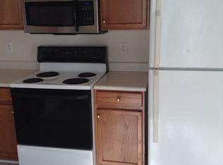 1714 Flint Dr, Fayetteville, NC 28304