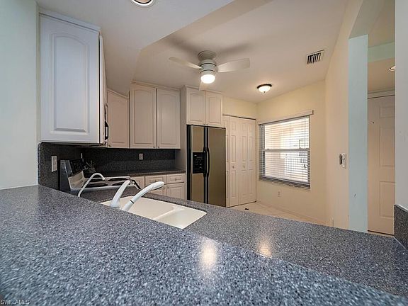5th image of 1044 Woodshire LN #B207