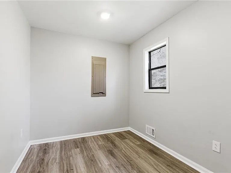 4380 Cary Dr — Photo 28