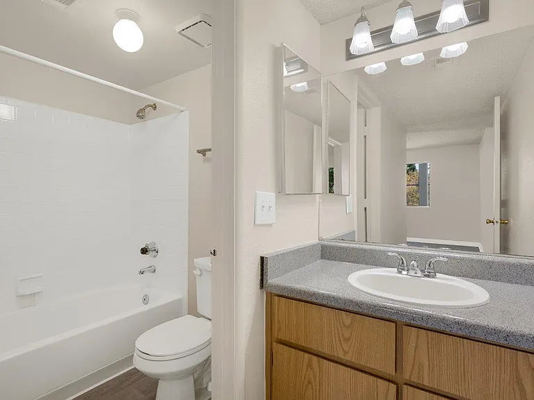 Deerfield Village — Photo 10