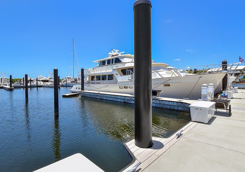 2nd image of 31 Ocean Reef Dr #Hs10
