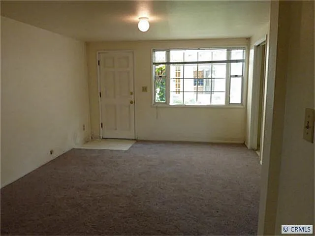 Studio, 400 sqft, $1,480 — Photo 3
