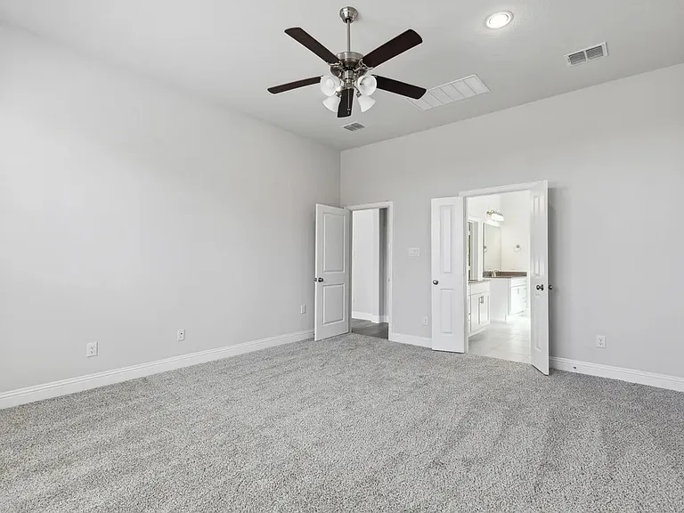 312 Santa Lucia — Photo 3