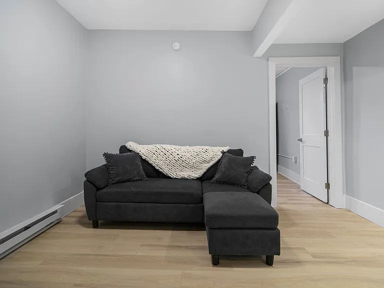 104 Harvard Pl — Photo 162