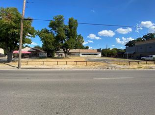 525 W Main St, Uvalde, TX 78801