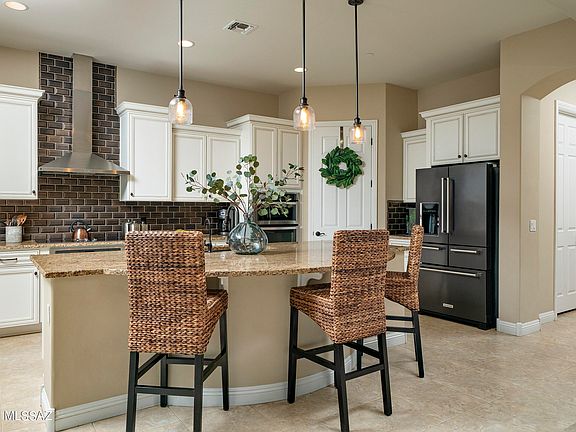5th image of 2575 N Wychwood Ct