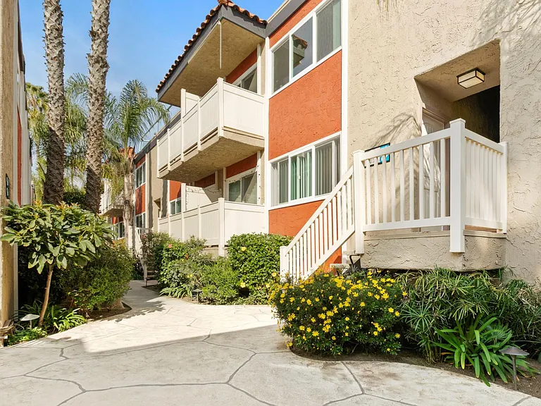 Casa De Marina Apartments — Photo 22