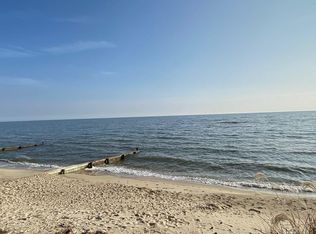 6 Twin Harbor Rd, Reedville, VA 22539