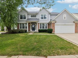 1201 Sterling Dr, Mundelein, IL 60060
