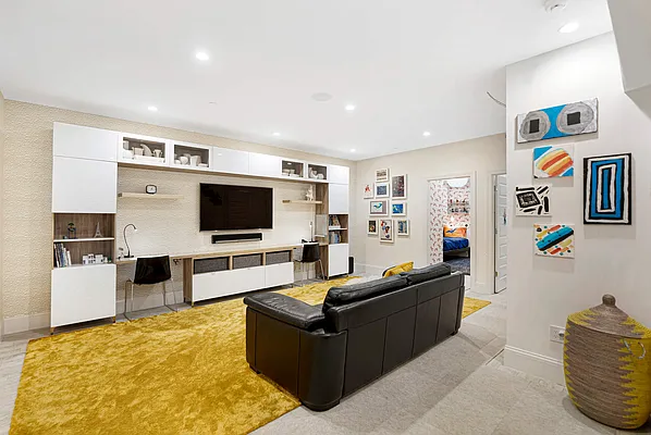 Sold by Compass | media 32