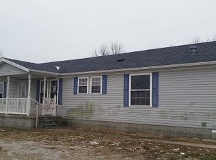 708 W Irvington St, Centralia, IL 62801