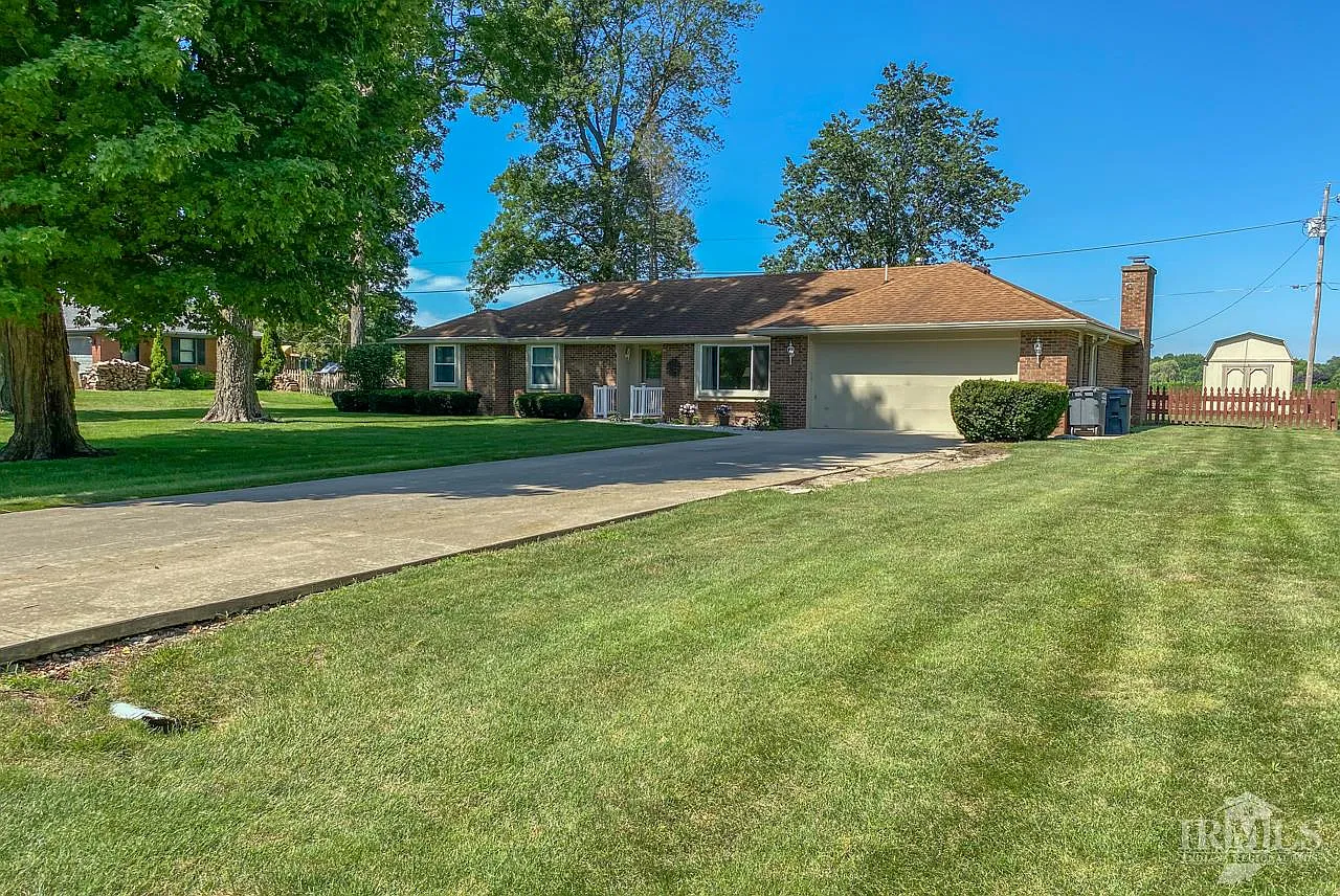 2701 Meadow Way photo 1