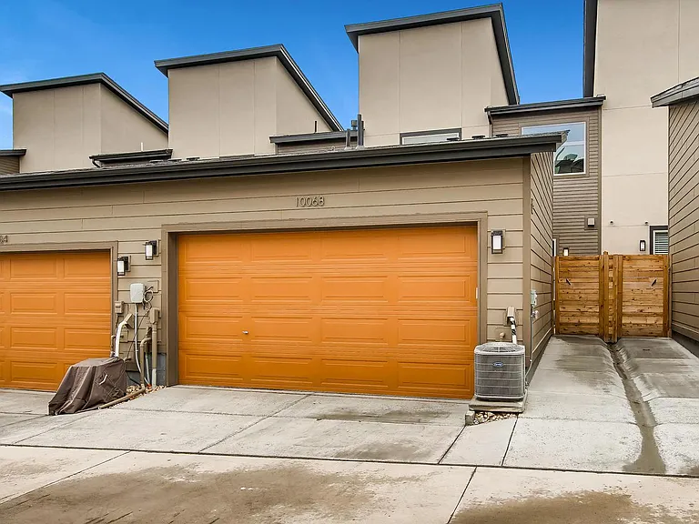Attached 2 Car Garage