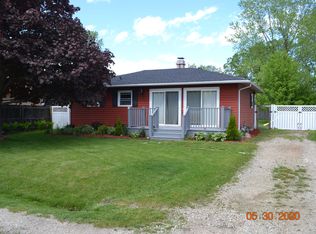 7025 Lakeshore Dr, Racine, WI 53402