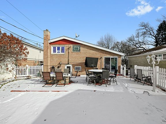 3rd image of 9016 S 48th Ct