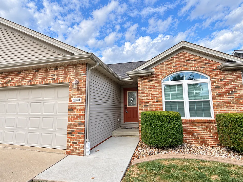 1621 Magnolia Dr