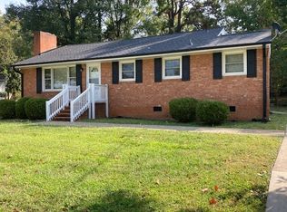 1608 N English St, Greensboro, NC 27405