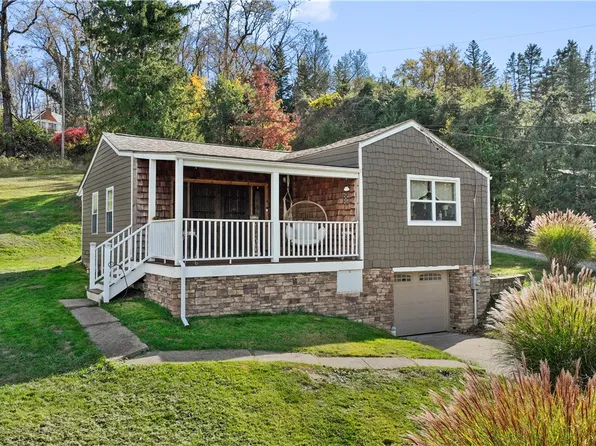 319 1st Ave, Belle Vernon, PA 15012