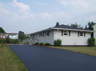 26 Ivy Cottage Ln, Rochester, NY 14623