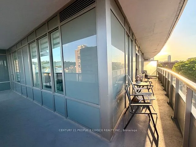 212 King William St #503 — Photo 17