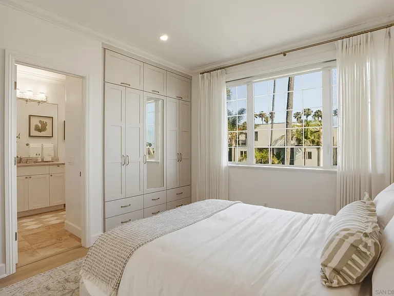 388 Bonair St — Photo 32