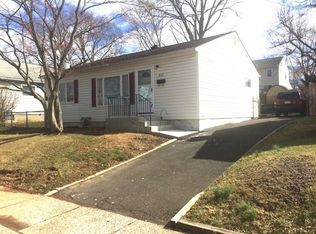 817 Penn Ave, Glenside, PA 19038