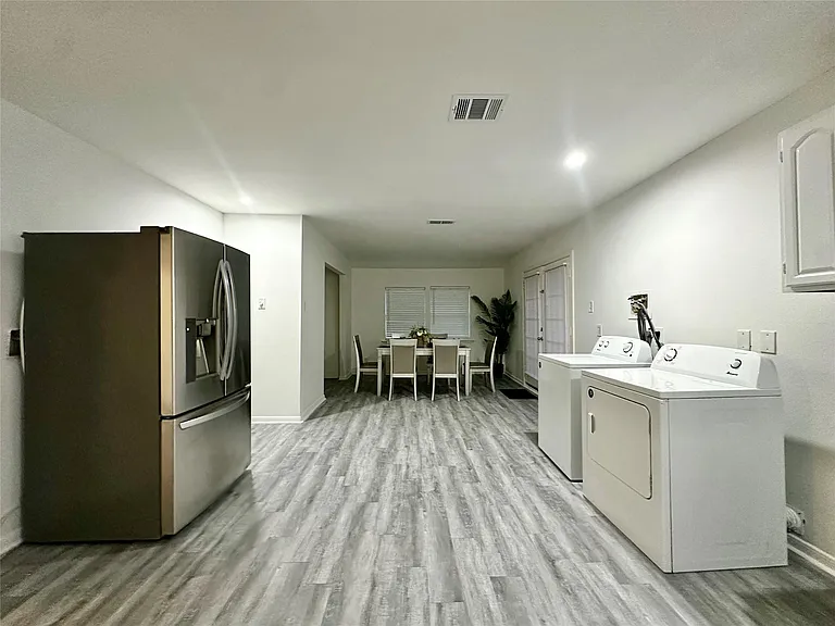 5346 Windswept Ln — Photo 8