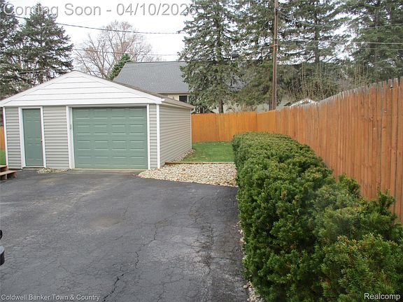4th image of 4610 Van Amberg Rd
