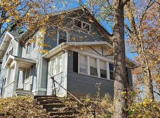 1323 25th St, Moline, IL 61265
