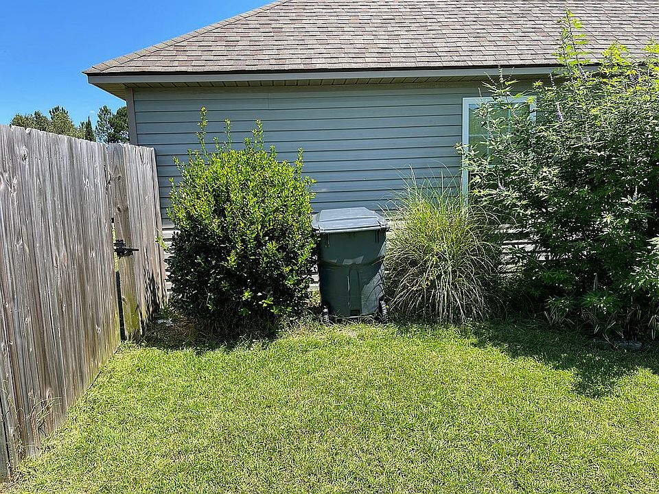 1st image of 4068 Glen Laurel Dr E