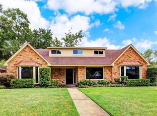 10607 Chevy Chase Dr, Houston, TX 77042
