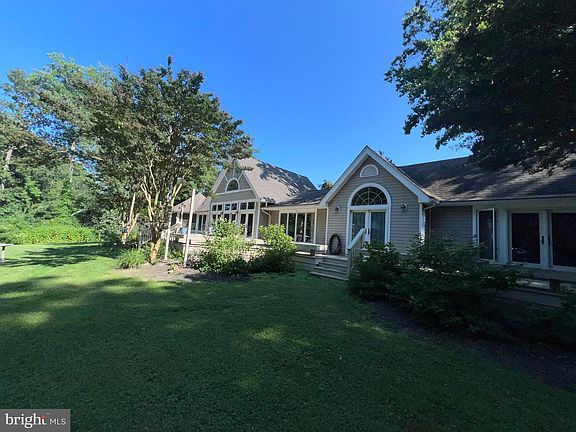 5th image of 28701 Edgemere Rd