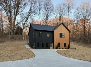 137 Grices Creek Rd, Cumberland City, TN 37050