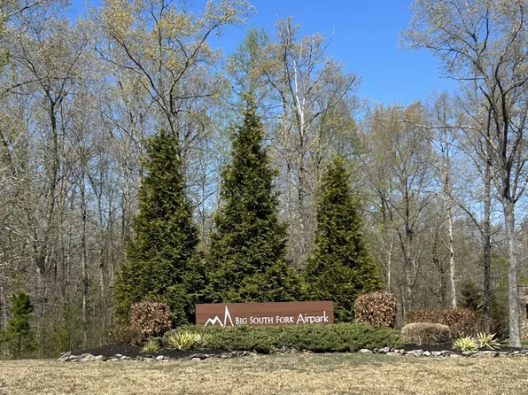 Hardwood Ct, Oneida, TN 37841