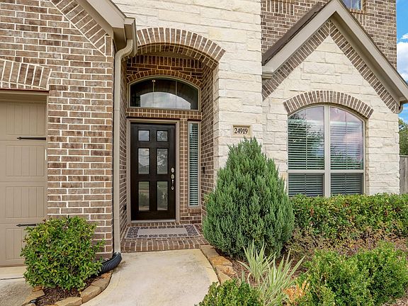 5th image of 24919 Mountclair Hollow Ln