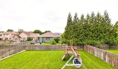 9706 S 28th St Photo 1