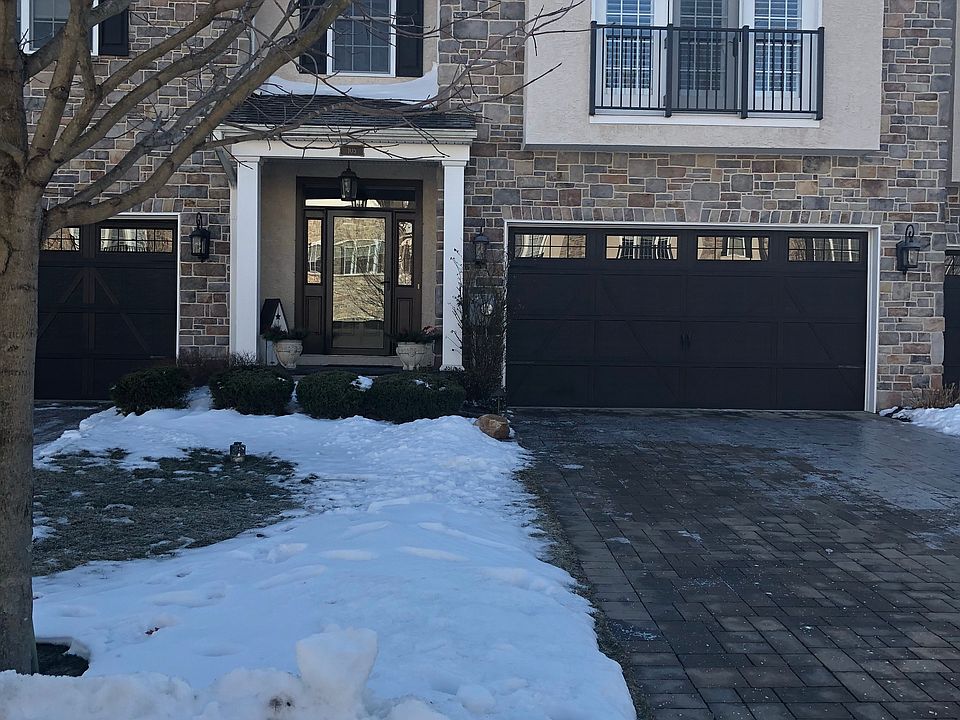 1st image of 105 Dauphin Dr