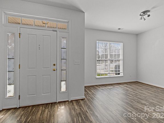 5th image of 4627 Eaves Ln