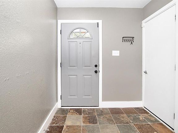 4th image of 3167 Golden Oak Ct