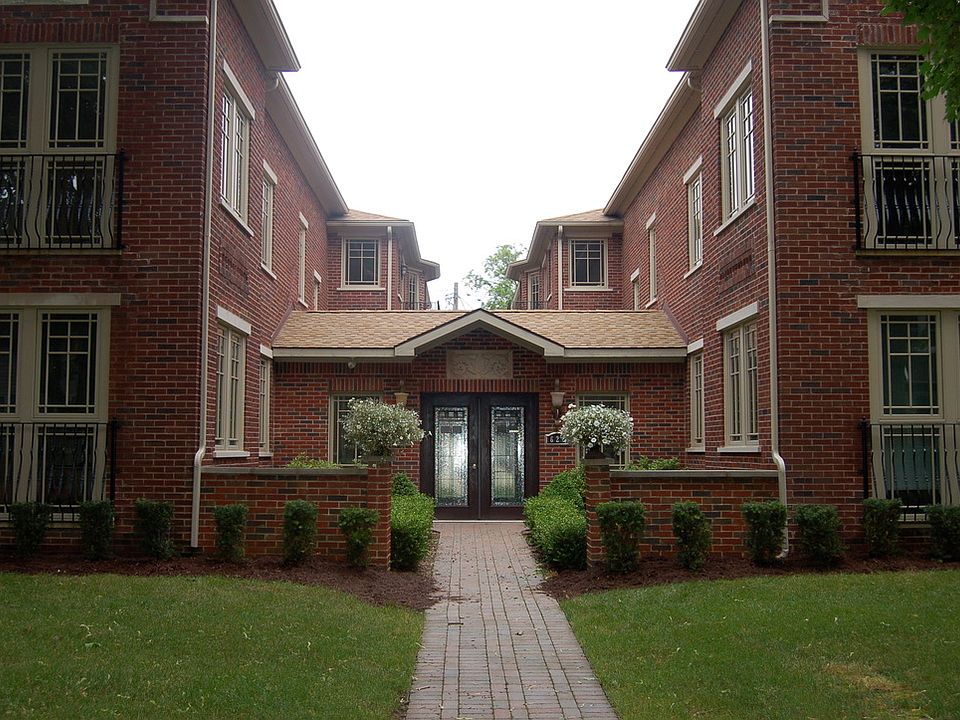 1st image of 620 Bloomfield Ct APT 203