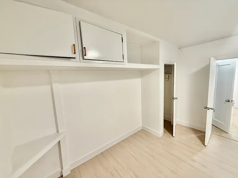 14476 Sanford Ave #1E — Photo 2