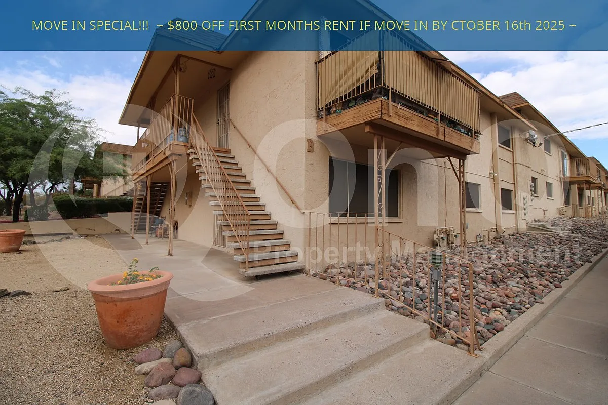 2 bed, 2.0 bath, 956 sqft, $1,350 — Photo 1