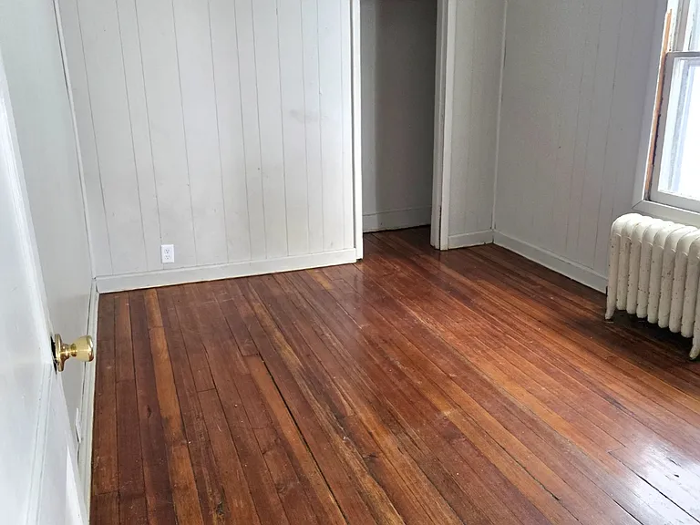 24 Lincoln Ave #1N — Photo 2