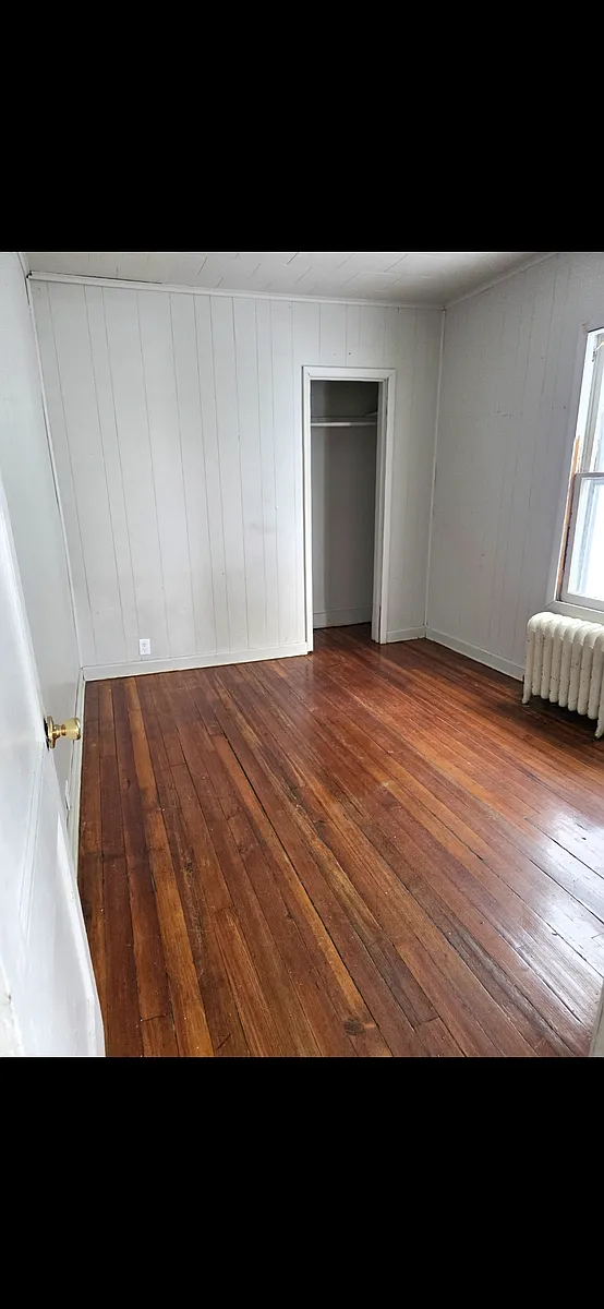 Building Photo - 24 Lincoln Ave #1N