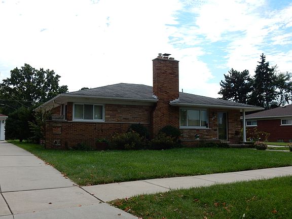 2nd image of 25461 Dover Ave