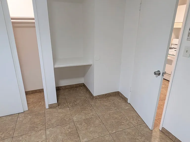 2053 N Alvernon Way #8 — Photo 7