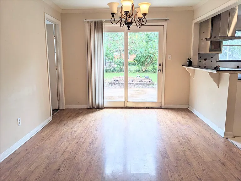 5559 Aspen St — Photo 6