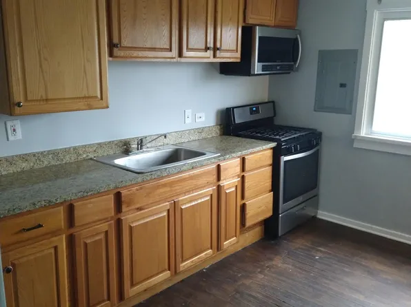34151 Decatur Ct, Westland, MI 48186